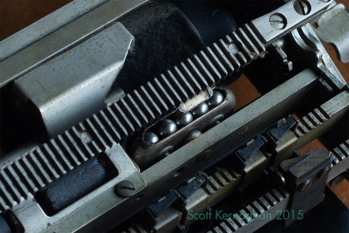 The caterpillar bearings in the carriage are a brilliant piece of engineering. 